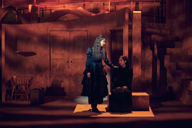 <Carmilla> Musical Scene